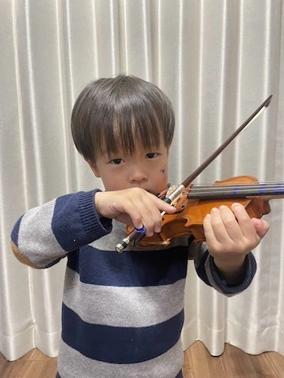 バイオリン　3歳